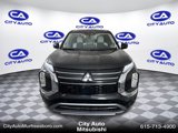 New 2025 Mitsubishi Outlander SE image 2