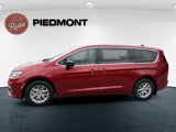 New 2025 Chrysler Pacifica Select image 3