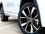 New 2025 Volkswagen Atlas Cross Sport SEL Premium R-Line image 2