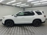 New 2025 Honda Pilot Touring image 2