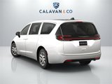 New 2024 Chrysler Pacifica Touring-L w/ Uconnect Theater Family Group image 4