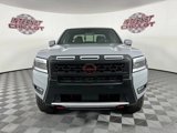 Used 2025 Nissan Frontier PRO-4X w/ Pro Convenience Package image 2