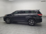 Used 2019 Toyota Highlander LE image 3