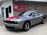 Used 2017 Dodge Challenger SXT image 2