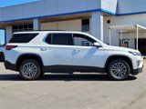 Used 2023 Chevrolet Traverse LT image 2