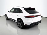 Used 2024 Porsche Macan image 3
