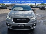 New 2025 Chrysler Pacifica Select image 4