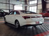 Used 2023 Hyundai Elantra SE image 2
