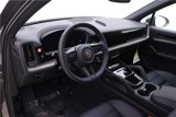 Used 2024 Porsche Cayenne image 4