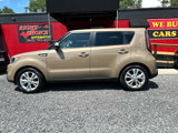 Used 2015 Kia Soul + image 3