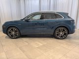 Certified 2024 Porsche Cayenne Turbo image 2
