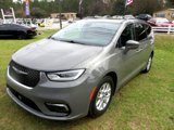 Used 2022 Chrysler Pacifica Touring-L image 2