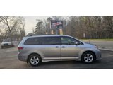 Used 2018 Toyota Sienna LE image 4
