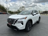 New 2025 Nissan Rogue Platinum w/ Tech Package image 3