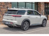 Used 2022 Nissan Pathfinder Platinum image 3