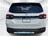 Certified 2023 Honda Pilot LX image 3