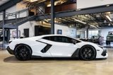 Used 2024 Lamborghini Revuelto image 4