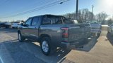 Used 2022 Nissan Frontier SV image 5
