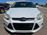 Used 2014 Ford Focus SE w/ SE Sport Package image 2