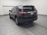 Used 2021 Chevrolet Traverse LT w/ LT Premium Package image 5