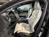 Used 2024 Volvo V60 B5 Cross Country Ultimate image 4