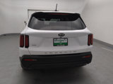 Used 2021 Kia Sorento LX image 6