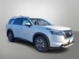 New 2025 Nissan Pathfinder SL image 2