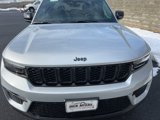 New 2025 Jeep Grand Cherokee Limited w/ Black Appearance Package image 5