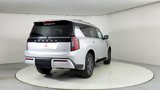 New 2025 Nissan Armada SL w/ Captain's Chari Seat Package image 6