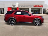 New 2025 Nissan Pathfinder Platinum image 3