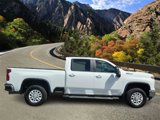 Used 2024 Chevrolet Silverado 2500 LT image 2