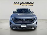 New 2025 Volkswagen Atlas SEL image 2
