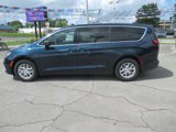 New 2025 Chrysler Pacifica Select image 2