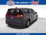 New 2025 Chrysler Pacifica Select image 3