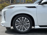New 2025 INFINITI QX80 Luxe image 4