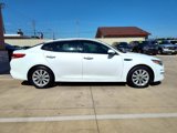 Used 2018 Kia Optima EX w/ Premium Package image 4