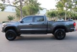 Used 2017 Toyota Tacoma TRD Off-Road image 3