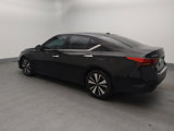 Used 2021 Nissan Altima 2.5 SV w/ SV Premium Package image 3