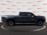 Used 2022 Toyota Tacoma TRD Off-Road image 6