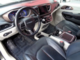 Used 2018 Chrysler Pacifica Touring-L Plus image 2