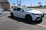 Used 2021 Toyota Camry SE image 2