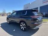 New 2025 Mitsubishi Outlander SE image 3