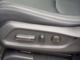 Used 2025 Honda Pilot Touring image 4