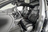 Certified 2025 Porsche Macan image 4