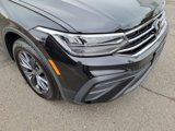 Certified 2022 Volkswagen Tiguan SE image 3