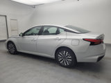 Used 2023 Nissan Altima 2.5 SV image 3