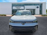 New 2025 Volkswagen Taos SE image 2