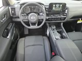 New 2025 Nissan Pathfinder SL w/ SL Premium Package image 3