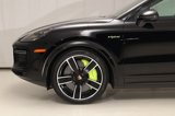 Used 2023 Porsche Cayenne Turbo S image 3