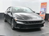 Used 2024 Hyundai Elantra SEL image 2